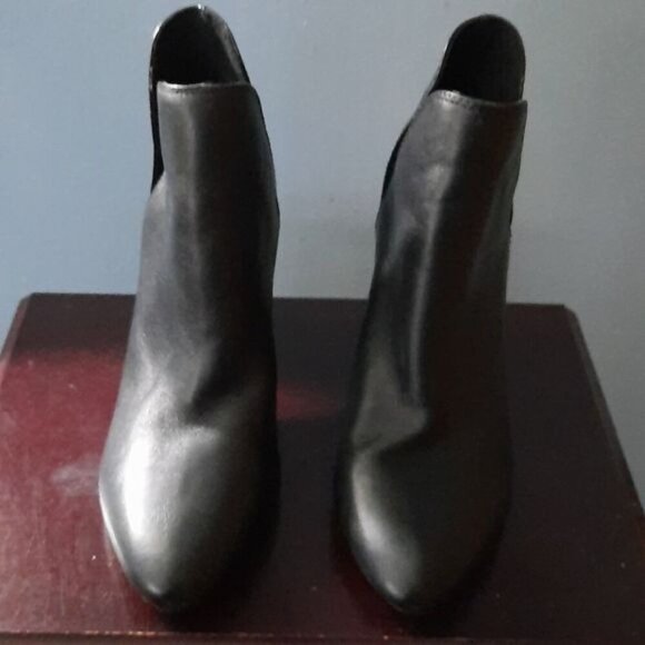 Steve Madden Black Rookie  Leather Upper Crocodile Print 3 Inch Heel Size 8.5 - Picture 2 of 12